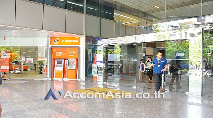 9  Office Space For Rent in Silom ,Bangkok BTS Surasak at Vorawat Building AA12785